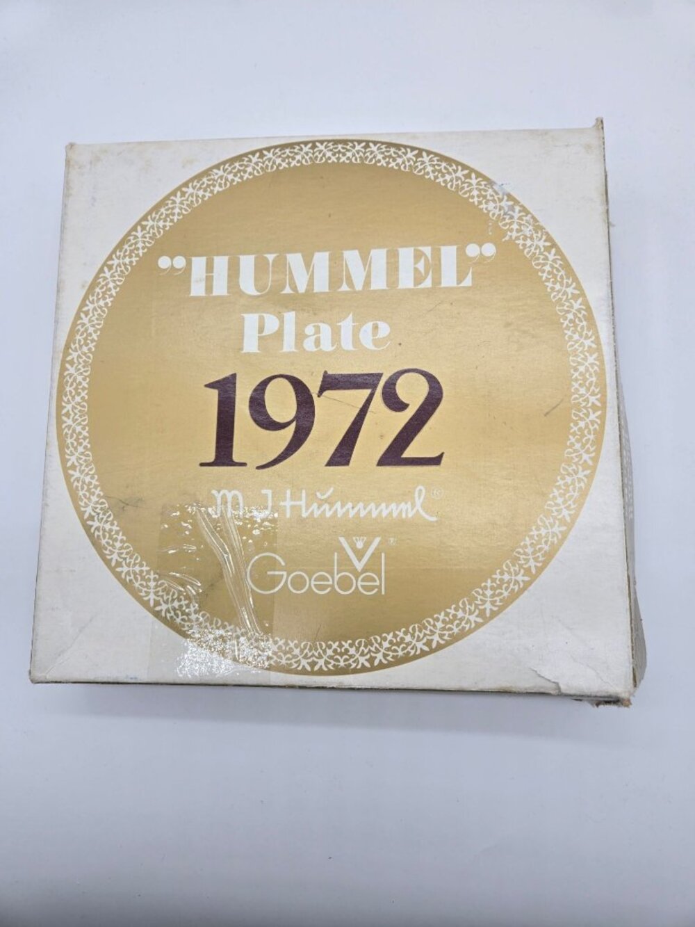 1972 M.J. Hummel Goebel 2nd Annual Plate Hand Painted Porcelain West Germany 7.5